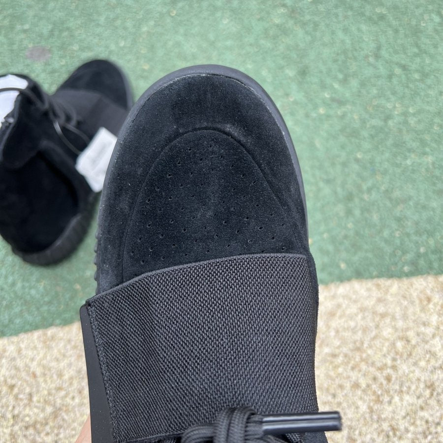 adidas Yeezy Boost 750 Triple Black