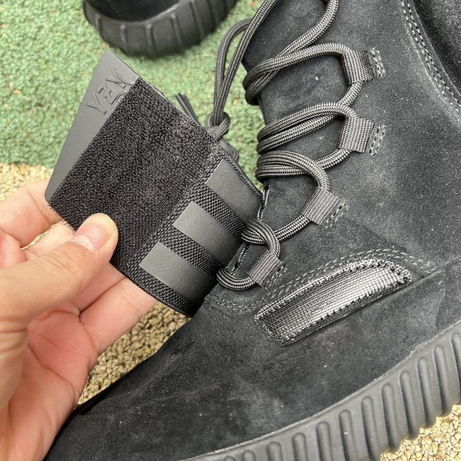 adidas Yeezy Boost 750 Triple Black