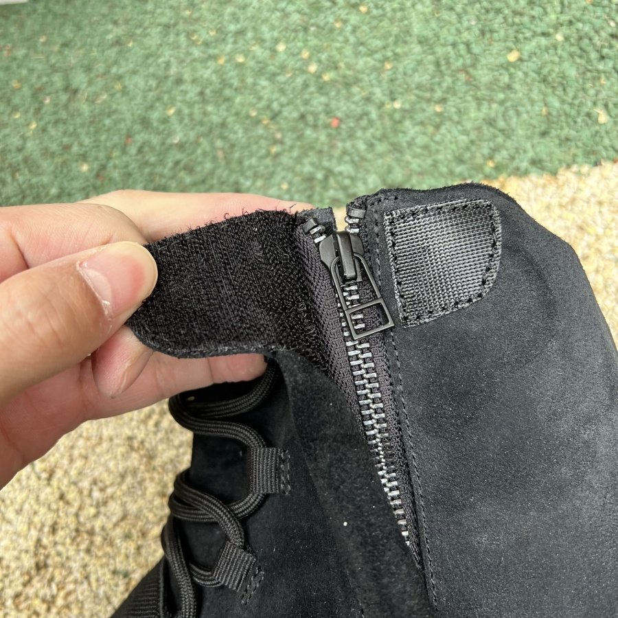 adidas Yeezy Boost 750 Triple Black