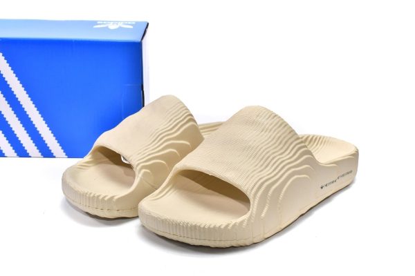 adidas originals Adilette 22 Slides Aluminium
