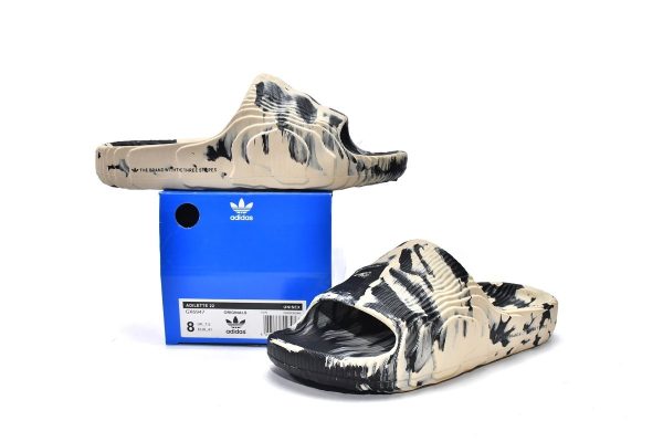 adidas originals Adilette 22 Slides Carbon
