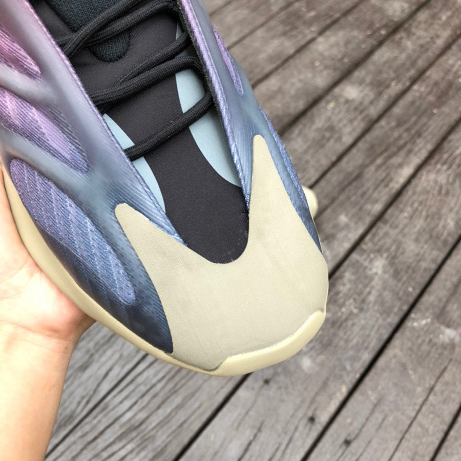 adidas Yeezy 700 V3 Fade Carbon