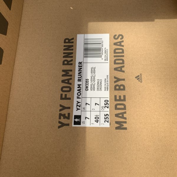 Adidas Yeezy Foam RNNR Vermillion
