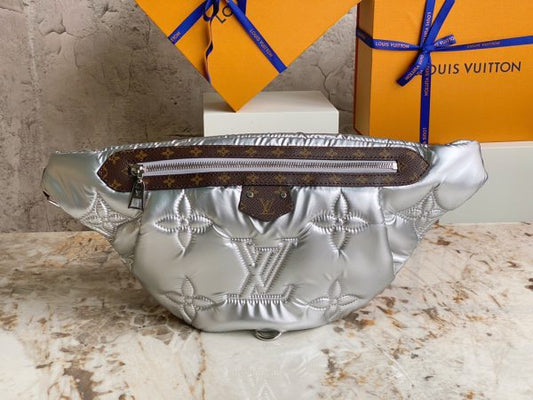 chest bag crossbody bag LV