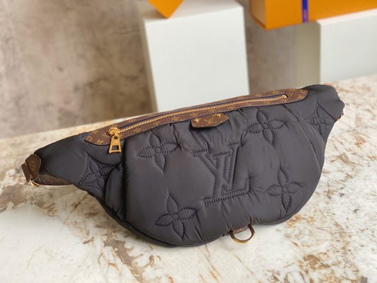 chest bag crossbody bag LV